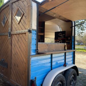 Zieh-Bar Mobiler Anhaenger mieten - Schmuecker Dekoration